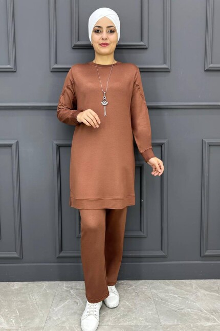 Kadın Kolye Aksesuarlı Tesettür Takım  MDE24K20172-051-SÜTLÜ KAHVE